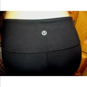 LULULEMON WUNDER UNDER crop leggings BLK sz 4